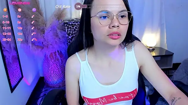 Snapshot of Kath_latorre chatting on 03-19-25, 05:06 Kath latorre online show from 03-19-25, 05:06