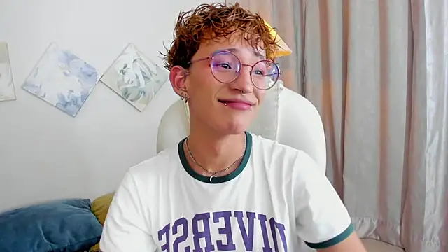 iiangel  online show from 02-04-26, 03:34