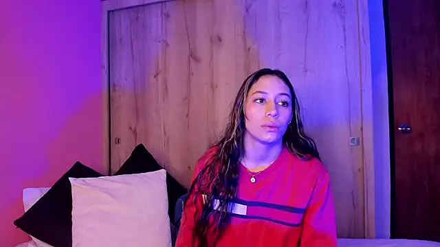 TANIA 06 online show from 04-19-26, 01:10