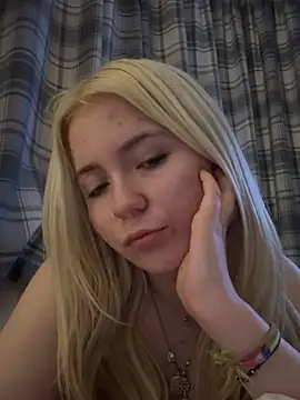 Blondie Sofia Essexbabe online show from 03-08-25, 03:06