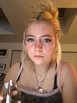 Blondie Sofia Essexbabe online show from 03-21-25, 11:23