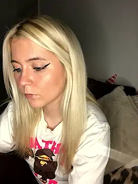 Blondie Sofia Essexbabe online show from 01-12-26, 11:43