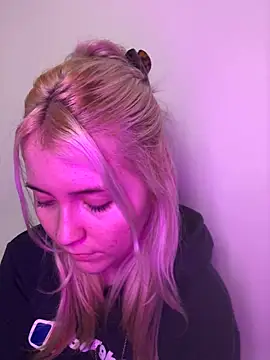 Blondie Sofia Essexbabe online show from 03-08-26, 04:11