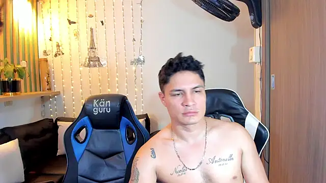 Snapshot of SaraClub_JY chatting on 03-21-26, 10:35 SaraClub JY online show from 03-21-26, 10:35