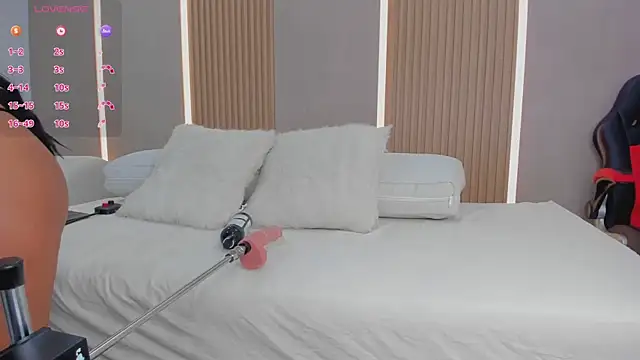 sasha riverss online show from 03-18-25, 07:53