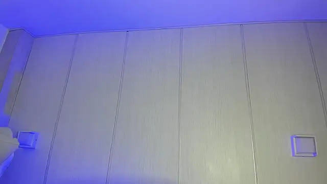 sasha riverss online show from 04-18-26, 07:51