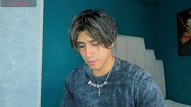 Allex Cano online show from 10-11-25, 04:55