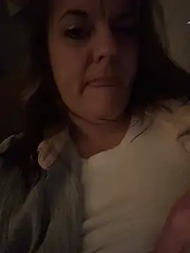 Snapshot of SirensKissss chatting on 02-23-25, 06:39 SirensKissss online show from 02-23-25, 06:39