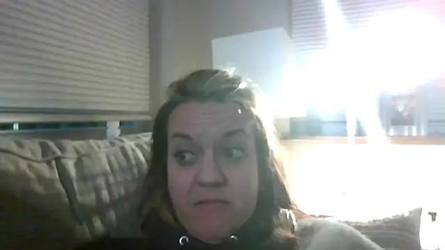 Snapshot of SirensKissss chatting on 02-25-25, 11:52 SirensKissss online show from 02-25-25, 11:52