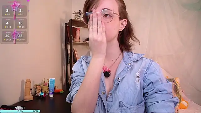Elise Nyx online show from 05-13-26, 01:52