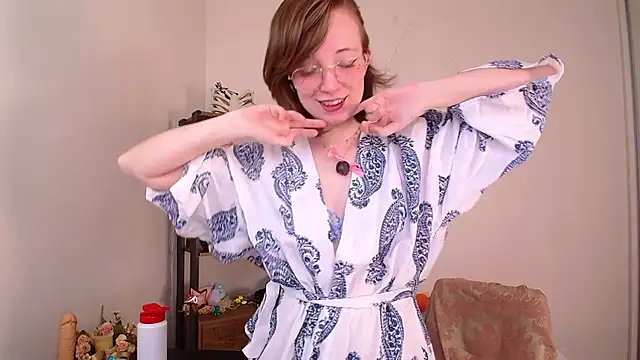Elise Nyx online show from 06-06-26, 12:54
