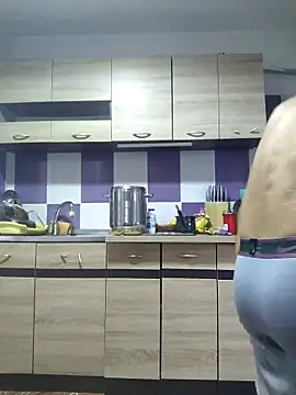 andreiiiii2025 online show from 09-18-25, 12:29