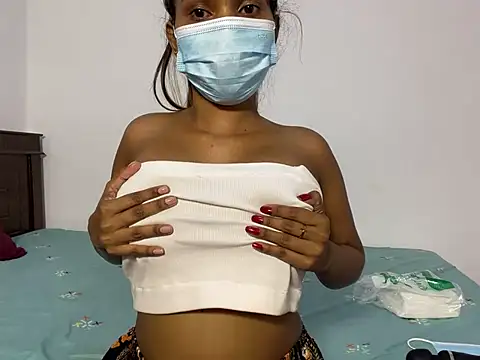 Snapshot of Baby_asha chatting on 03-08-25, 04:17 Baby asha online show from 03-08-25, 04:17