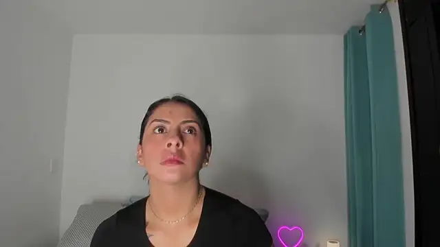  lucianapalmer online show from 02-10-26, 10:25