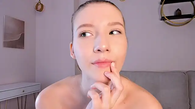 SunnivaCovil online show from 02-26-25, 05:07