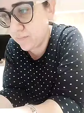 Dolcecurvy online show from 11-14-25, 03:44