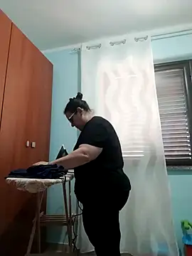 Dolcecurvy online show from 06-19-26, 01:37