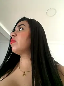 Snapshot of _SARA_69 chatting on 10-18-25, 12:39  SARA 69 online show from 10-18-25, 12:39