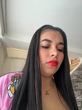 Snapshot of _SARA_69 chatting on 10-30-25, 01:23  SARA 69 online show from 10-30-25, 01:23