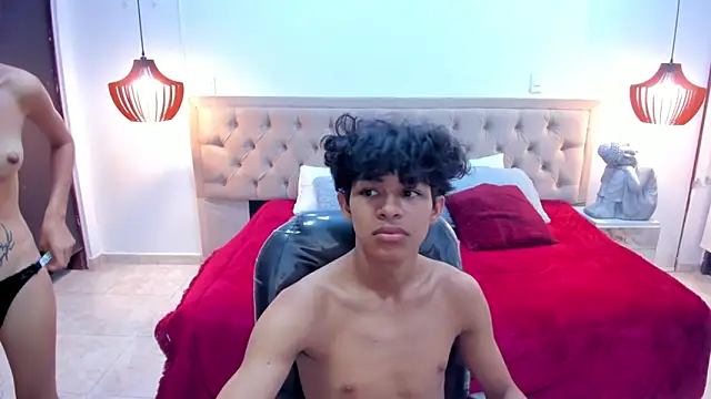 leslieanddrako online show from 11-28-25, 10:56