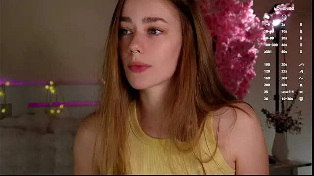 EmilaMills online show from 04-25-26, 01:14