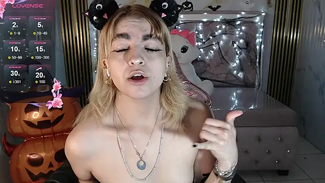 lili conor s online show from 10-11-25, 05:28