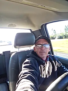 chris8827 online show from 03-17-25, 01:18