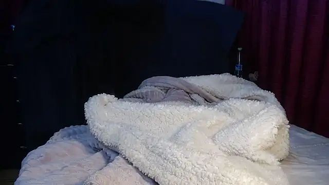 xxTatiannaxx online show from 11-07-25, 03:28