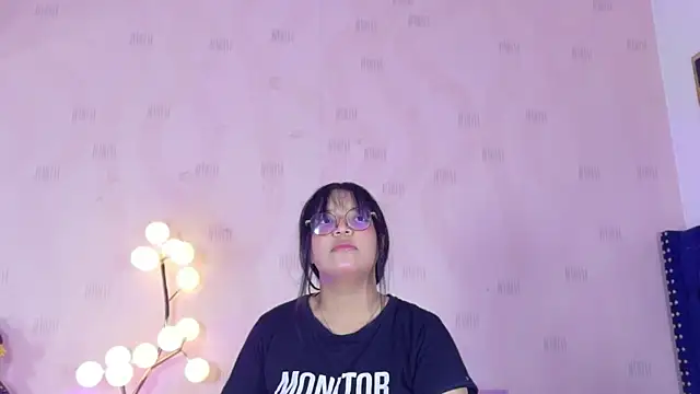 innocenthazel online show from 06-11-26, 02:53