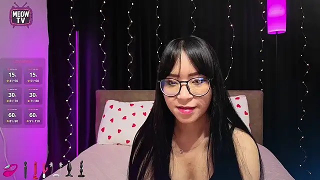 miyakimi0101 online show from 04-11-26, 12:37