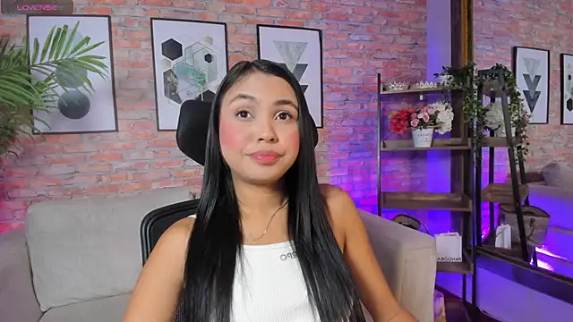 Lucia Brown  online show from 09-26-25, 03:49