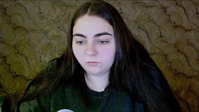 Snapshot of kitsune_8 chatting on 03-19-26, 04:11 kitsune 8 online show from 03-19-26, 04:11