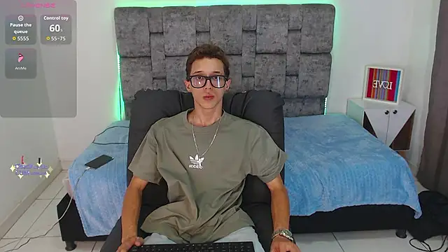 skinny bigcock02 online show from 02-11-26, 09:42