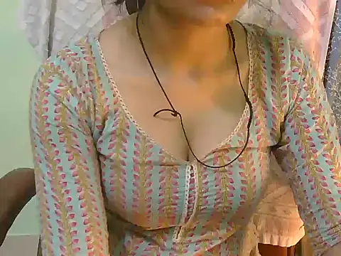 Snapshot of Cute_Pihu01 chatting on 08-05-26, 07:28 Cute Pihu01 online show from 08-05-26, 07:28