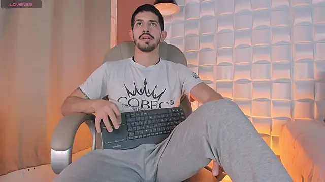 AlejandroStormm online show from 03-04-26, 10:49