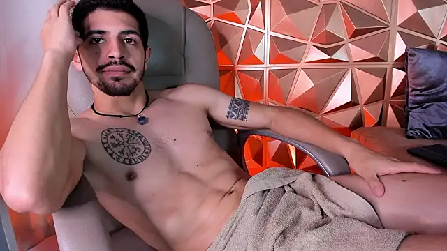 Snapshot of AlejandroStormm chatting on 03-21-26, 08:19 AlejandroStormm online show from 03-21-26, 08:19