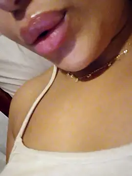 Snapshot of Sexlove1xo chatting on 06-17-26, 07:59 Sexlove1xo online show from 06-17-26, 07:59