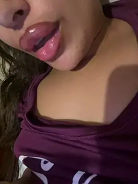 Snapshot of Sexlove1xo chatting on 07-18-26, 07:34 Sexlove1xo online show from 07-18-26, 07:34