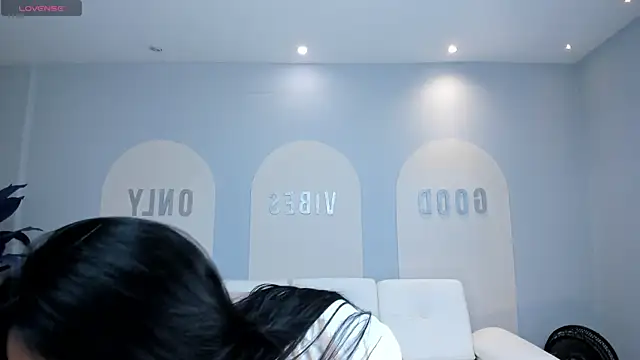 BrunaThompson online show from 03-18-25, 12:03