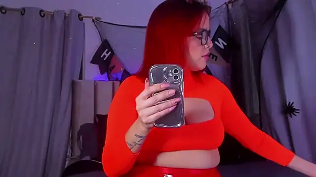 Anaroussew02 online show from 10-30-25, 03:52