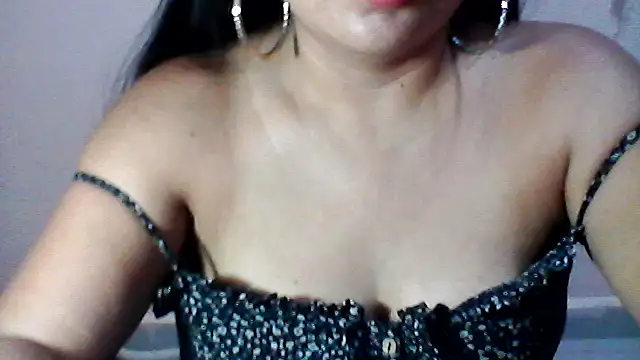 Snapshot of shashel5 chatting on 04-28-26, 10:04 shashel5 online show from 04-28-26, 10:04