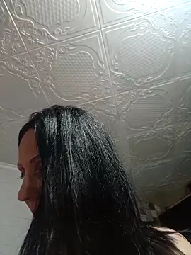 Ramona870 online show from 12-14-25, 01:05