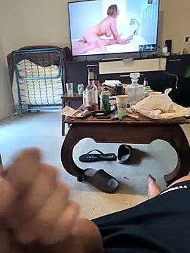 Snapshot of Aloxix chatting on 11-02-25, 10:28 Aloxix online show from 11-02-25, 10:28