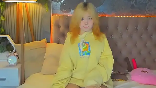 EmilyAngells online show from 02-09-26, 07:01