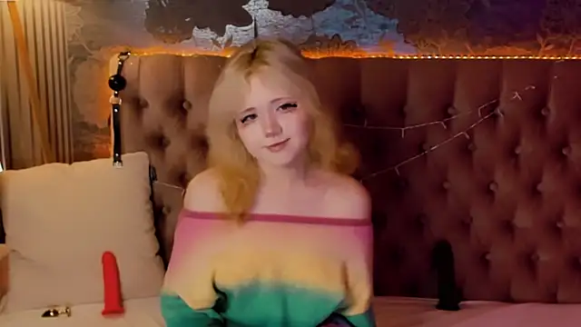 EmilyAngells online show from 06-16-26, 06:05