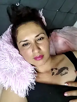 Snapshot of Megan-01- chatting on 03-19-25, 12:37 Megan-01- online show from 03-19-25, 12:37