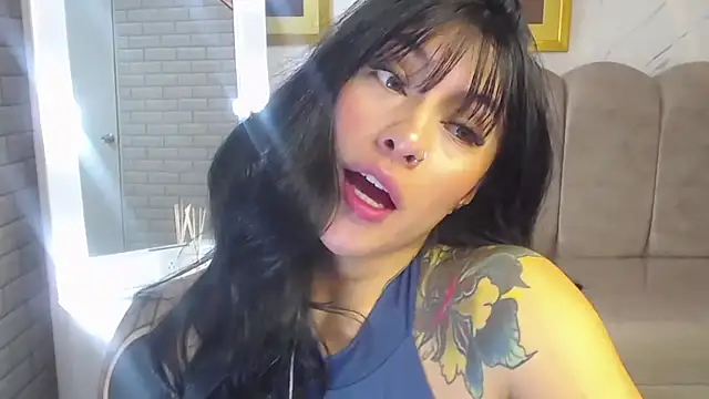 Isabella Collen v online show from 05-11-26, 01:06