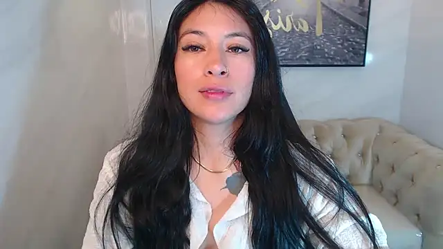 Isabella Collen v online show from 05-23-26, 01:04