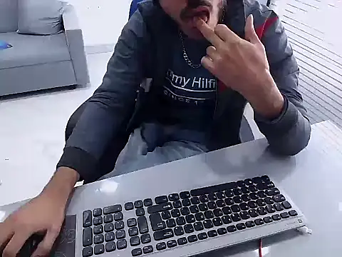 rahulkajuuu0909 online show from 01-08-26, 07:10