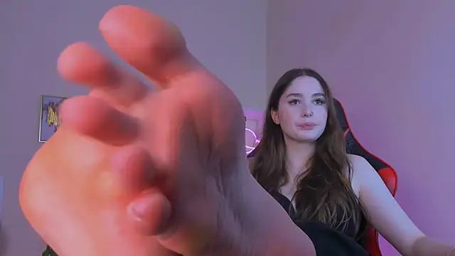 hazel sullivan online show from 09-22-25, 04:31